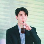 [세훈] 190730 <b>칭다오</b> 팬사인회 고화질1