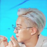 [EXO] 찬열이 어제 손등에 <b>판박이</b> 스티커 붙임ㅠㅋㅋㅋ