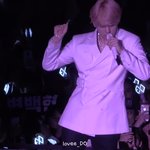 [EXO] 와 백현이 <b>유엔</b>빌리지 이 직캠 최고다
