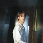 김석진 진짜 팬심빼고 봐도 잘생기지 않았냐