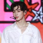 차은우 비 맞으면서 무대한거