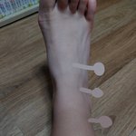 나 <b>발목</b> 색 차이 봐