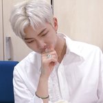 [방탄소년단] 책읽는남자 김냄쥰쓰~