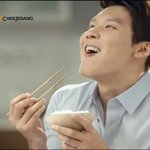 나 내 남동생 점점 외모에 눈 뜨게 하는중임