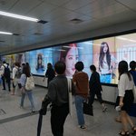 YG는 이 아티스트를 홍보할 수 없어서 팬들이 연기했다.