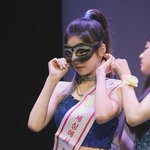 얘 내가 본 사람중에 제일 <b>고양</b>이상이야.