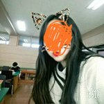 [댓글부탁해] 나 피부 <b>하얌</b>