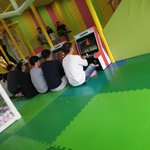 <b>키즈</b>카페의 흔한 아빠들...