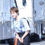 [엑스원] <b>도현</b>이 손 왜 자꾸 저기에 두니..??