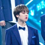 [엑스원] <b>쇼</b>콘 때 커스텀 <b>인</b>이어 낀