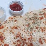 치즈핵폭탄피자 엄청핫하다는데?