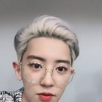 [EXO] 요즘 찬열이가 쓰는 안경이 넘 이뻐서 찾아봤는데