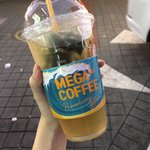 나만 렌즈 <b>손톱</b>으로 빼냐