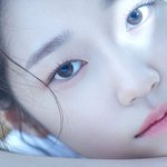 이 배우 <b>정채</b>연 닮지 않았음??