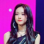 커<b>뮤</b> <b>반응</b> 핫한 갓 데뷔한 15세 소녀