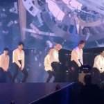 [EXO] 헐 애들 다 흰<b>셔츠</b>