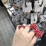 [댓글부탁해] 이 <b>손</b> <b>남자</b>같지 않아?