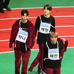 [NCT] 애들 다 같은 <b>반지</b> 끼고 있다...?