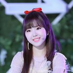 <b>반칙</b>일 정도로 매일 예쁜 女아이돌