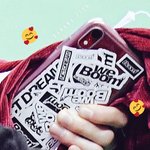 [NCT] 이 스티커 어디서 구하는지 아는 <b>준희</b> ㅠㅜㅠ