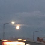 얘들아 지금 달 조카 이뻐 <b>창밖</b>을 봐