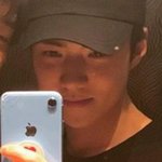 [EXO] 세훈이 폰 떨궈서 <b>그립</b>톡 부랴부랴 붙인듯ㅋㅋㅋㅋ