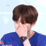 [드루와] 너네 돈 주고 받을때 <b>두손</b>으로 해?