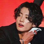 최근 머리기르고 <b>영화</b>찍은 '정국'