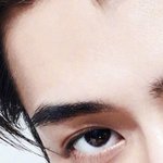 [EXO] 양쪽 눈에 한 쪽씩 삐약이와 <b>윌리스</b>가 있어.... 소오름