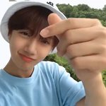 [댓글부탁해] 얘들아 <b>전학생</b> 잘좀 챙겨줘,,,,,