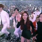 <b>청하</b>랑 헤이즈랑