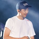 9위 기사   방탄소년단 <b>RM</b>, 한옥서 '섹시한 어깨·팔 근육'...