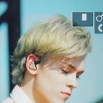 <b>버논</b> 평생 은발 박제했으면 좋겠다