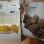 [댓글부탁해] 치즈볼 <b>두박스</b> 시킴 맛있겠지