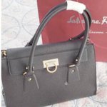 [꼭조언부탁] 혹시 이 <b>가방</b> <b>정보</b> 아시는분 계실까요?