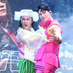 평범한 <b>복장</b>이 오히려 어색한 그룹