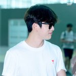칭찬해주고 싶은 외모 <b>소유</b>한 男돌
