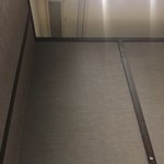 룸카페 왔는데 <b>옆방</b> 커플 섹하는듯