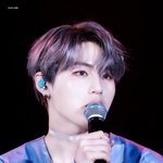 하성운 <b>애쉬</b>그레이염색 이쁘다