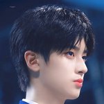 <b>민규</b> 단독 화보 + 광고 찍었대