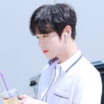박지훈 아는<b>형님</b> 출근 교복 고화질 떴다