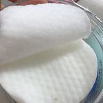 메**브 패드에서 갈색<b>반점</b>이 나왔어요