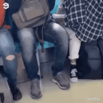 지하철에서 허벅지 만지는 <b>성추행</b>범