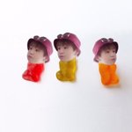 [강다니엘] 심지어 강다니엘의 얼굴은 하리보 젤리와 합성해도 <b>자연</b>스럽다