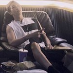 "이러고 삽니다"…방탄소년단 <b>RM</b>, 숲 속에서 휴가 즐기는 자연인...