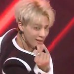 [NCT] <b>착실</b>하게 하트 날려주는 울 강지...