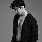 [EXO] 준면이 화보 복근 사진 완전 <b>러브샷</b> 아님?ㅋㅋ