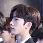 [댓글부탁해] 김요한 이짤 진짜 잘생겼다