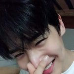 얘들아 옷 추천좀 ㅠㅠ