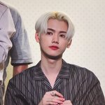 <b>강민</b>히 이거 조카 예쁘게 생겼어